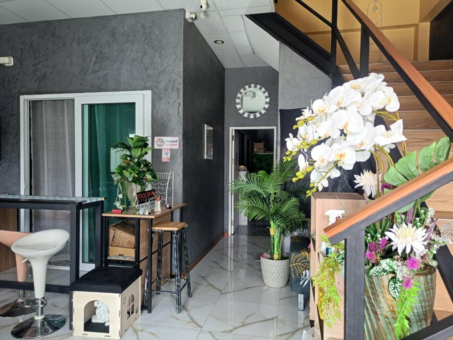 Merit Courtyard Suvarnaphumi House Bangkok Eksteriør bilde